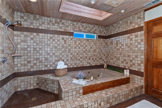 MLS #IG25182784 image #24