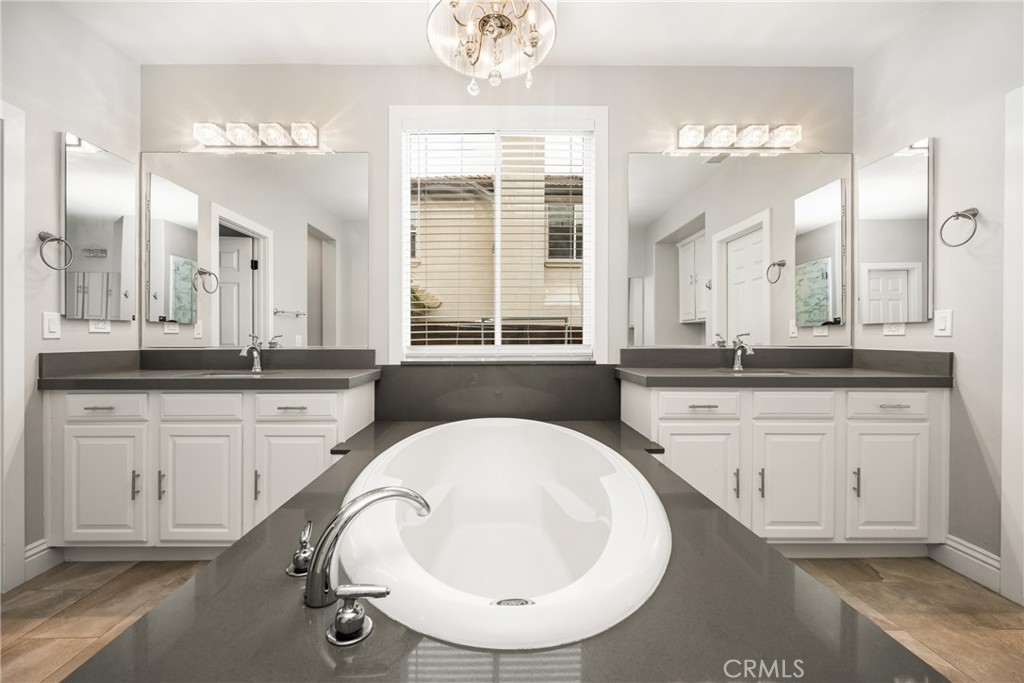 MLS #IG25183800 image #35