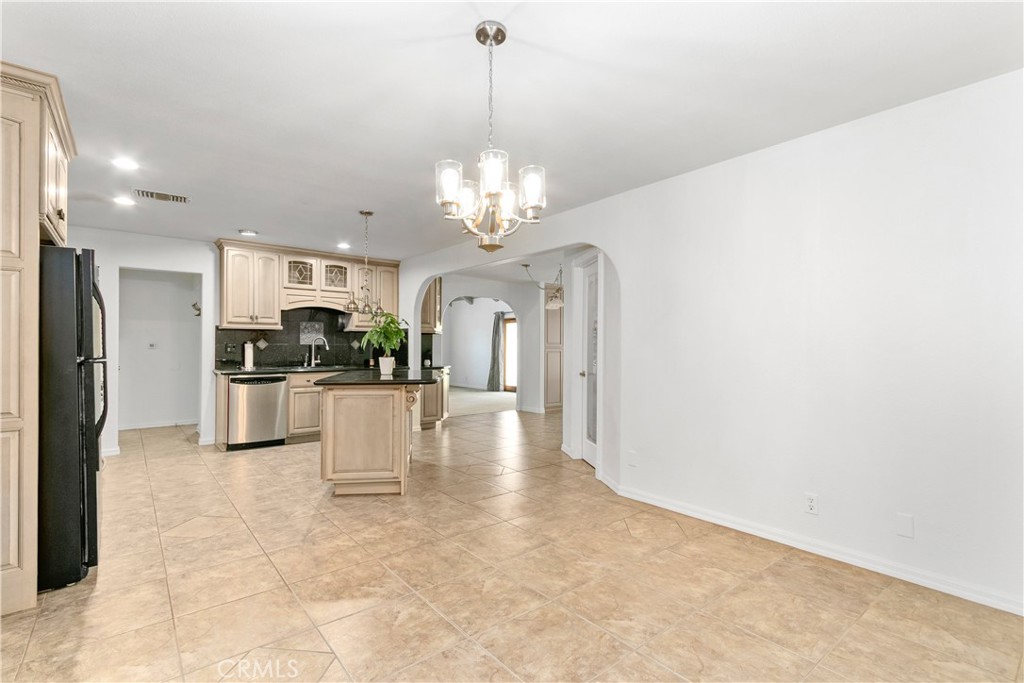 MLS #IG25191550 image #10