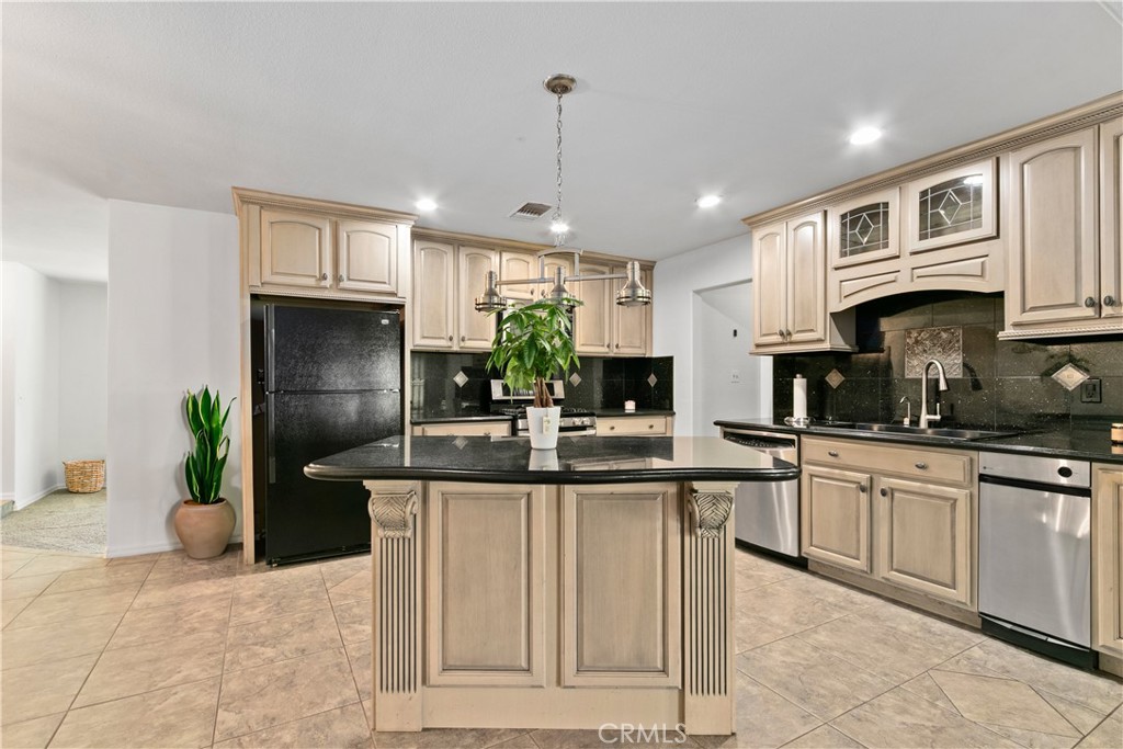 MLS #IG25191550 image #9