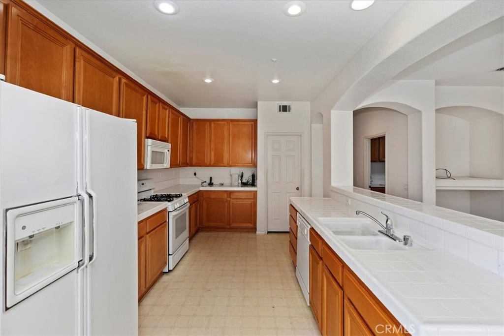 MLS #IG25193274 image #17