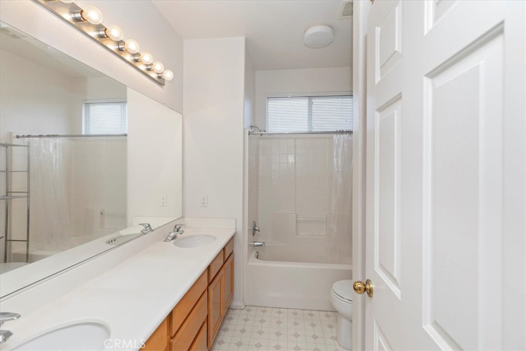 MLS #IG25193274 image #25