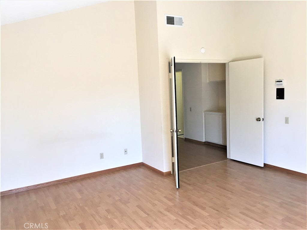 MLS #IG25195605 image #15