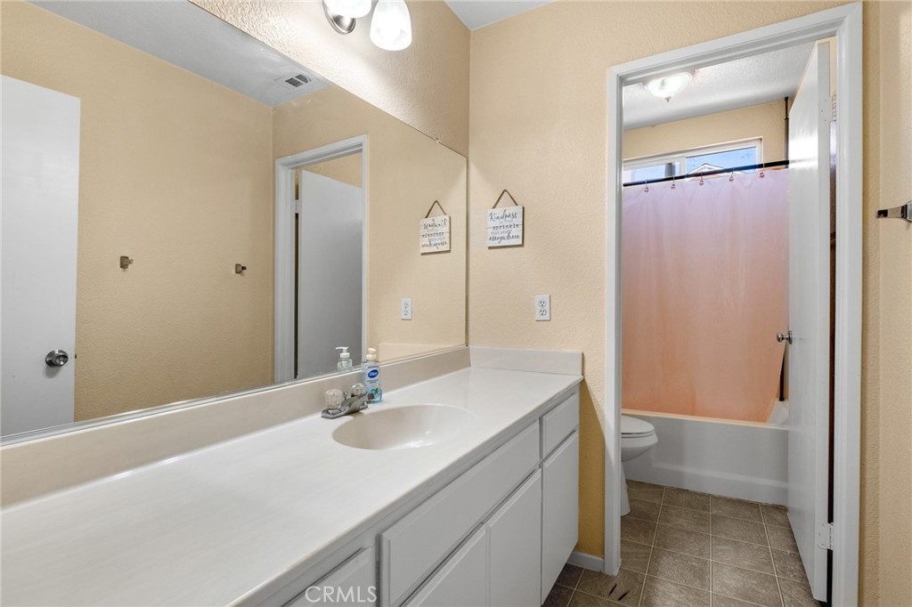 MLS #IG25213102 image #24