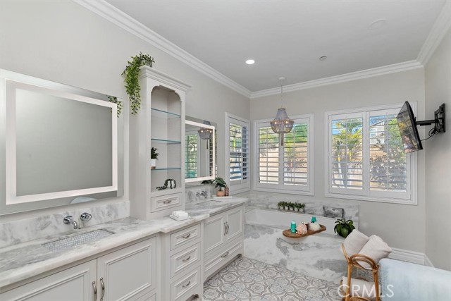 MLS #IG25214026 image #40