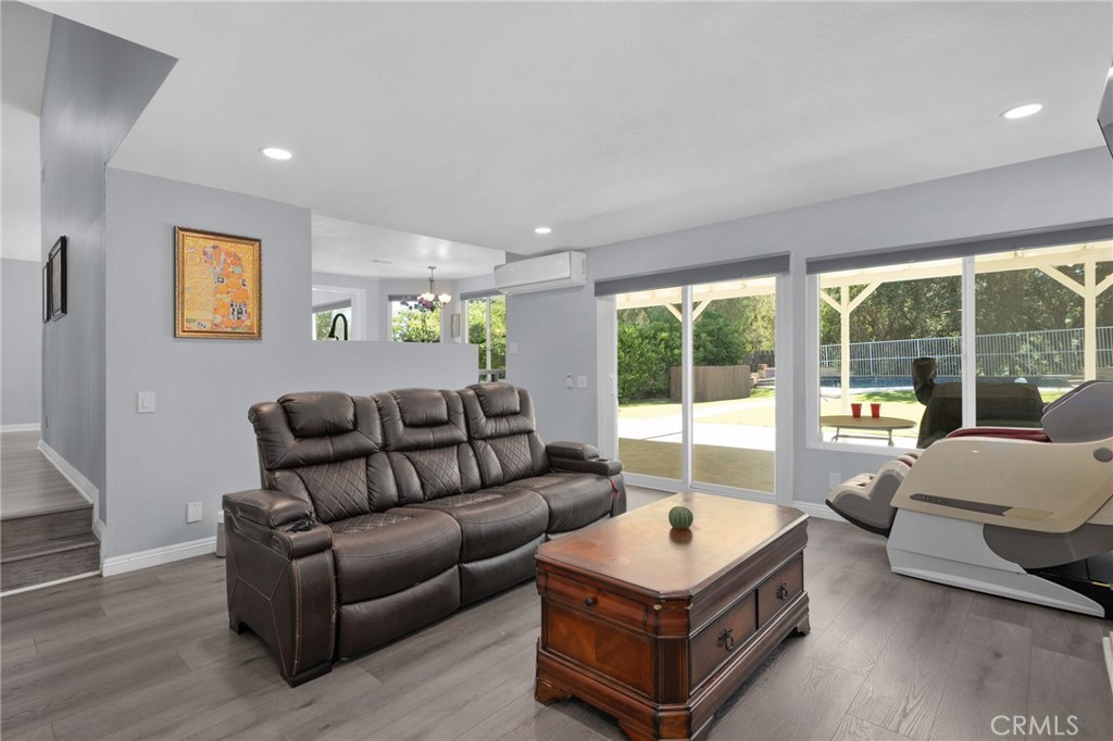 MLS #IG25214988 image #10