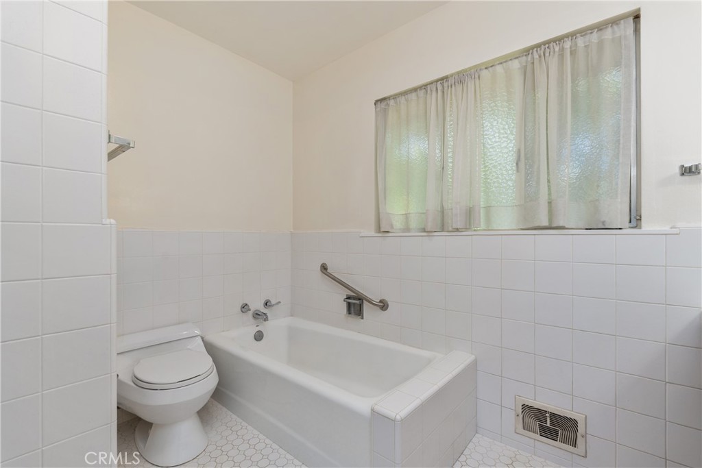 MLS #IG25215582 image #17