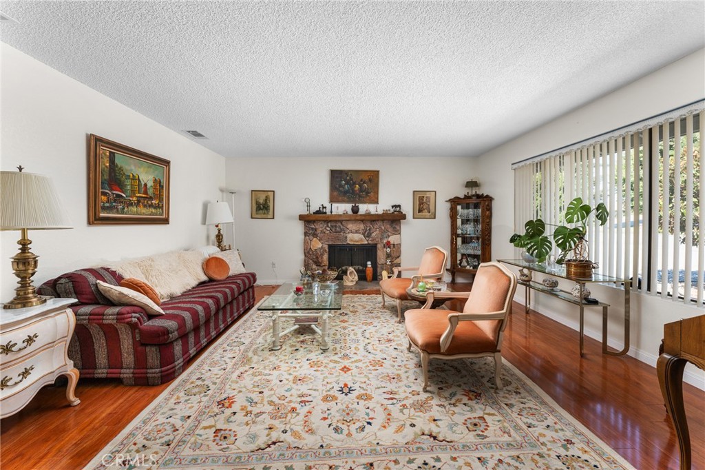 MLS #IG25217102 image #36