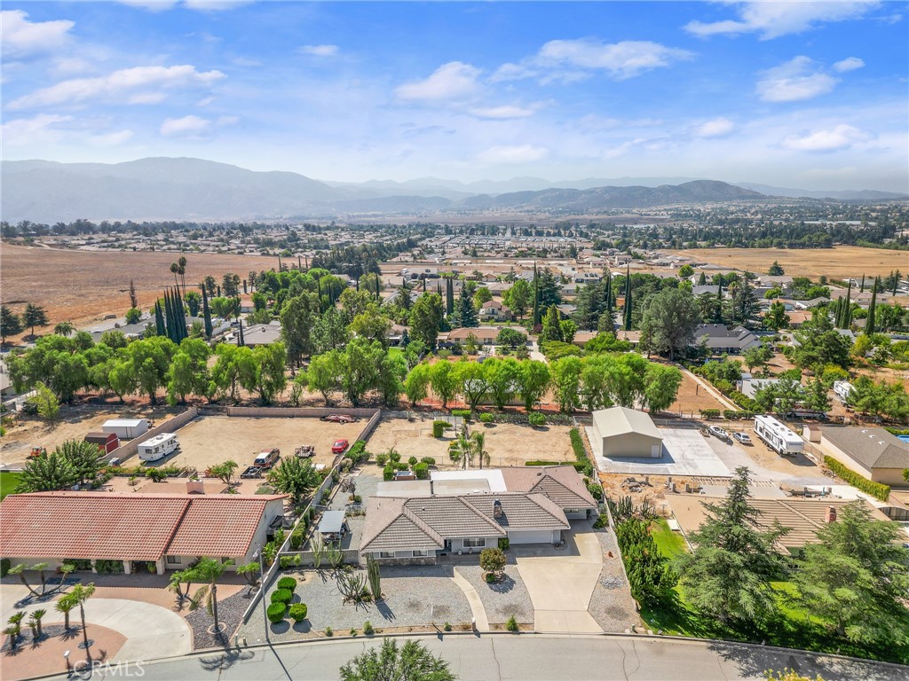 MLS #IG25217102 image #40