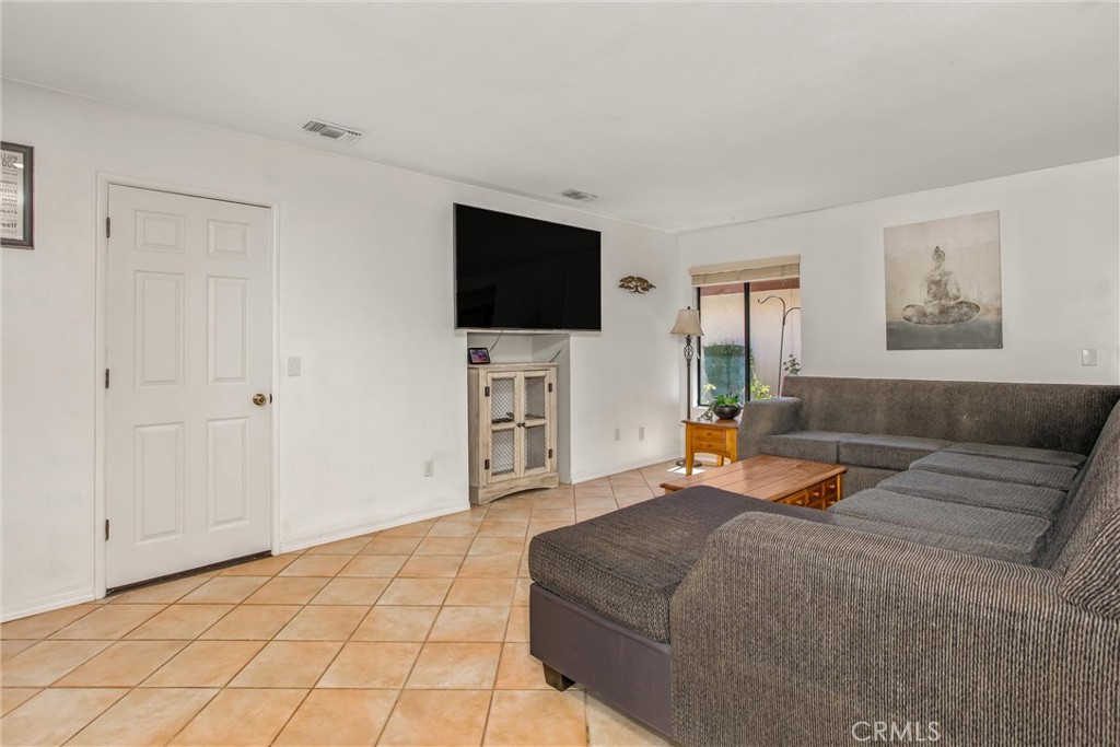 MLS #IG25218221 image #7