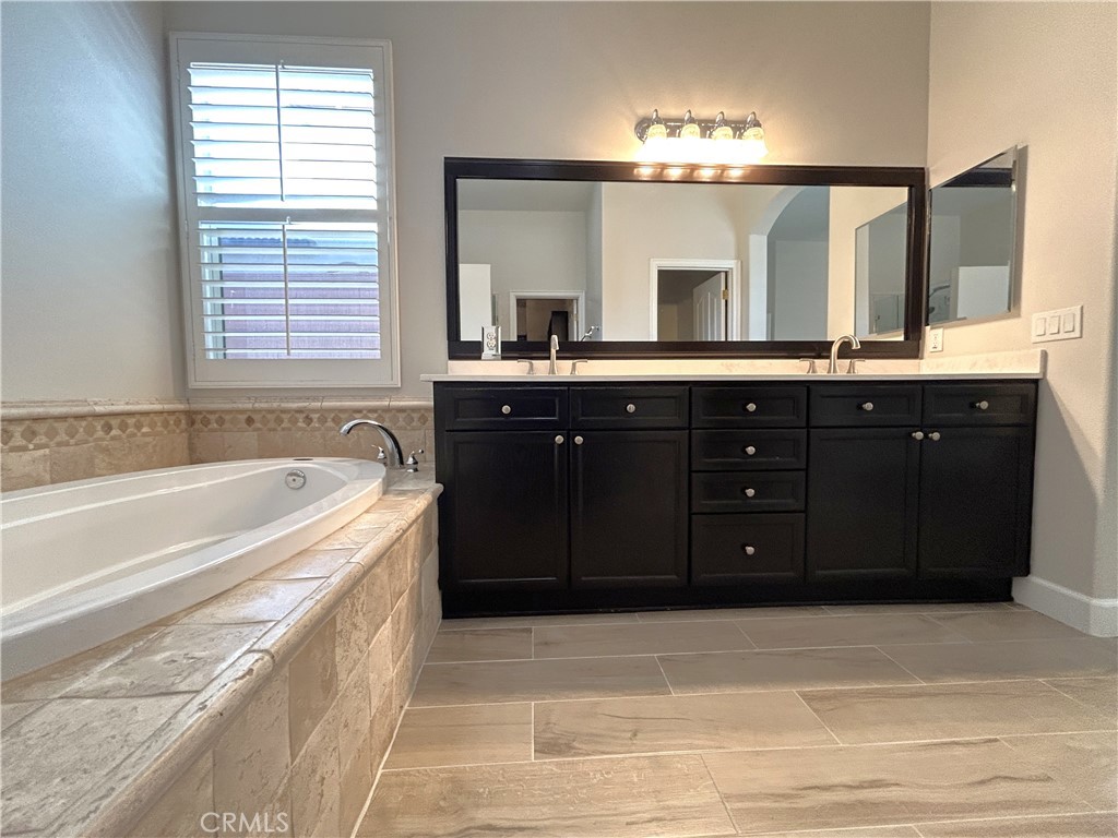 MLS #IG25221964 image #26