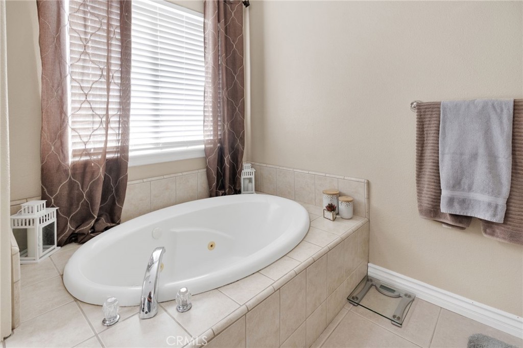 MLS #IG25222511 image #30