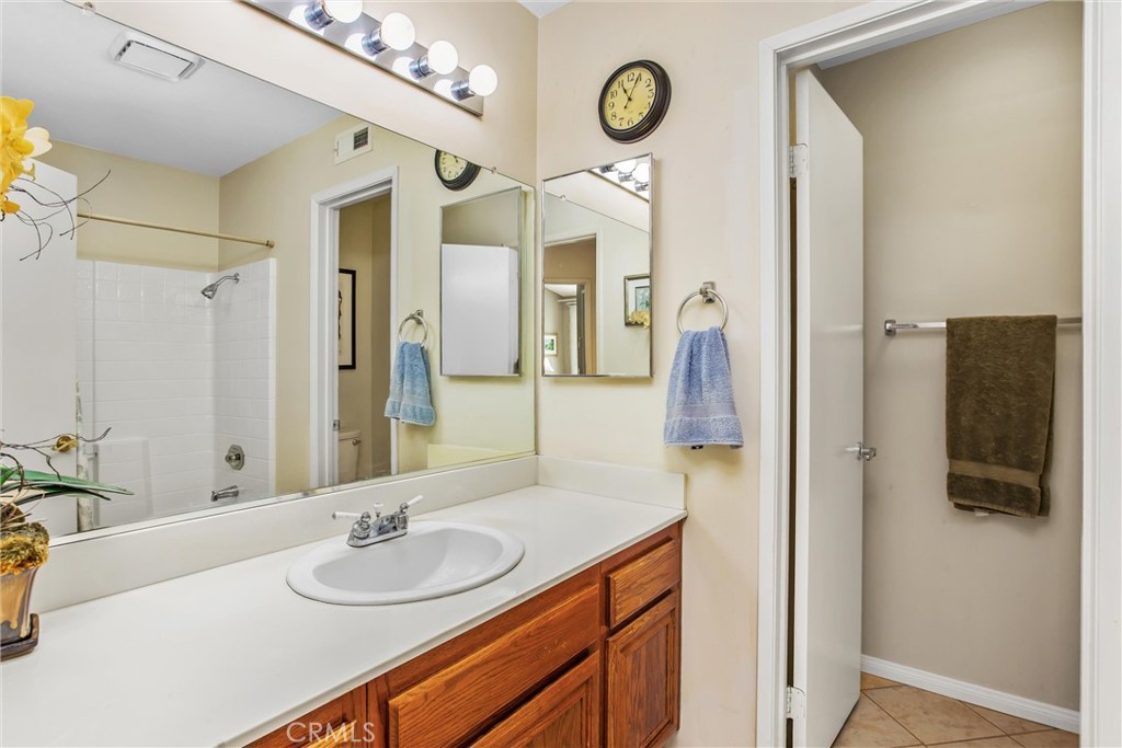 MLS #IG25223835 image #15