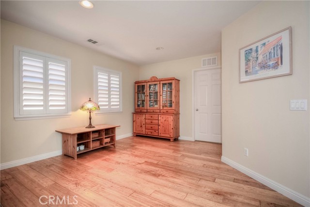 MLS #IG25220805 image #32