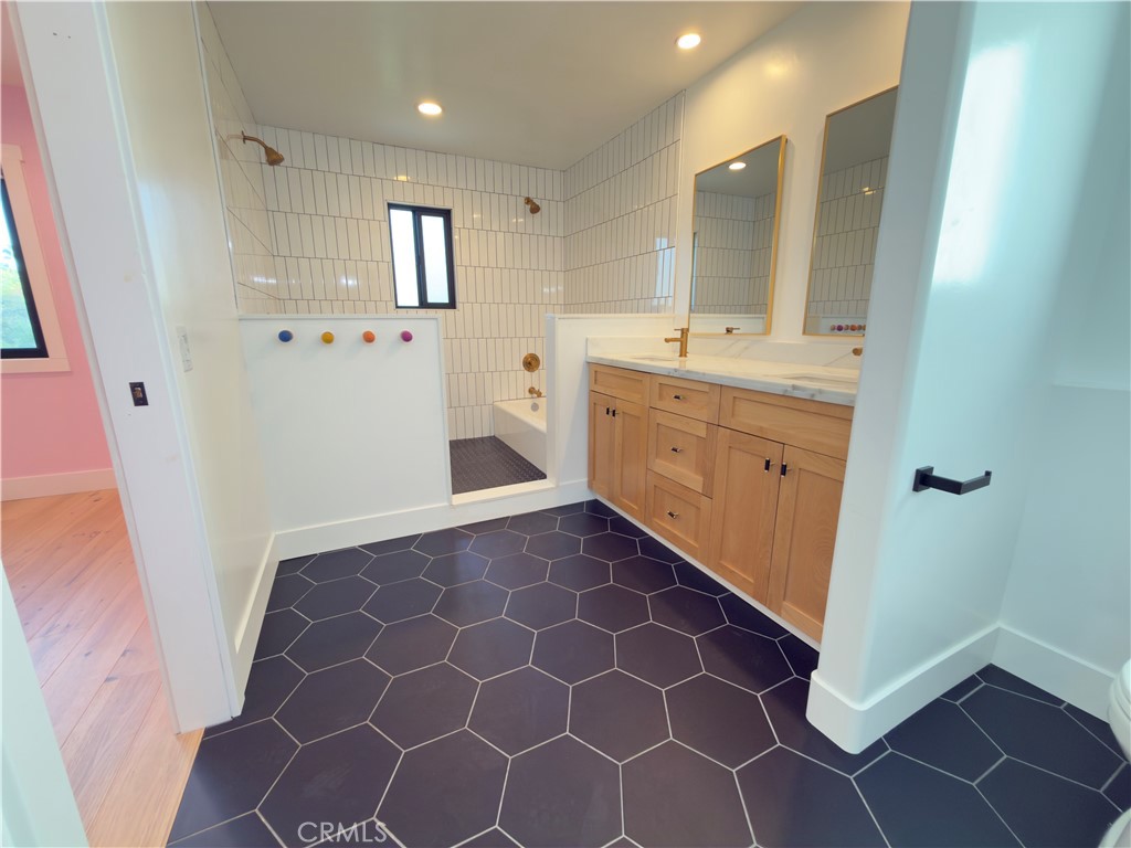 MLS #IG25236682 image #37