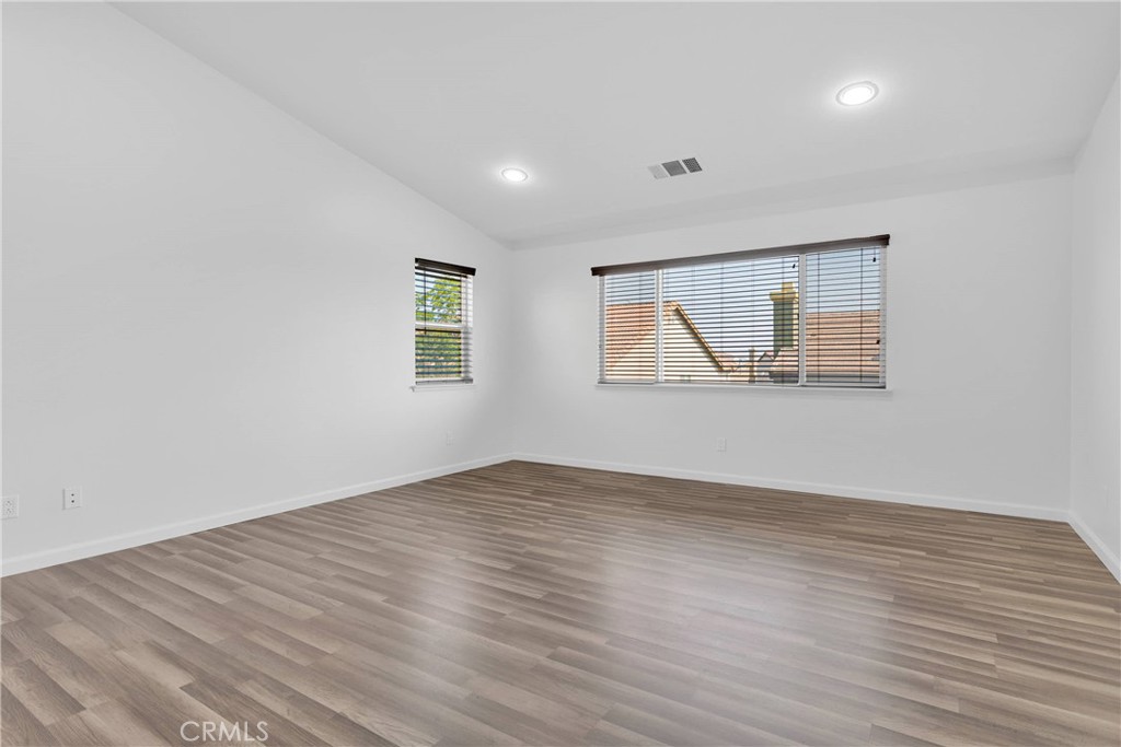 MLS #IG25238988 image #30