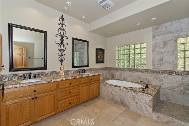 MLS #IG25241984 image #20