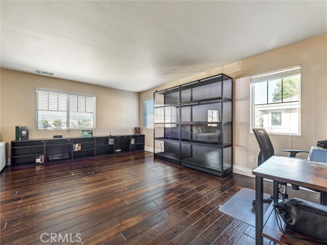 MLS #IG25242959 image #35