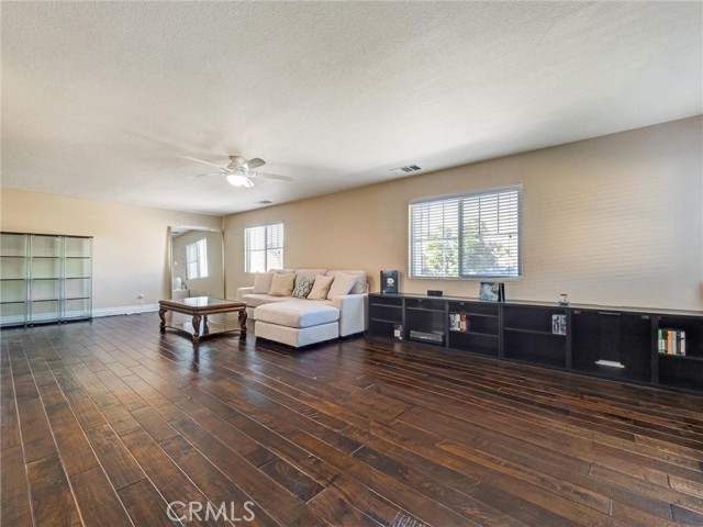 MLS #IG25242959 image #36