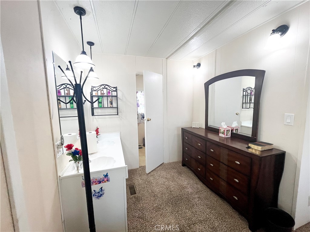 MLS #IG25243883 image #17