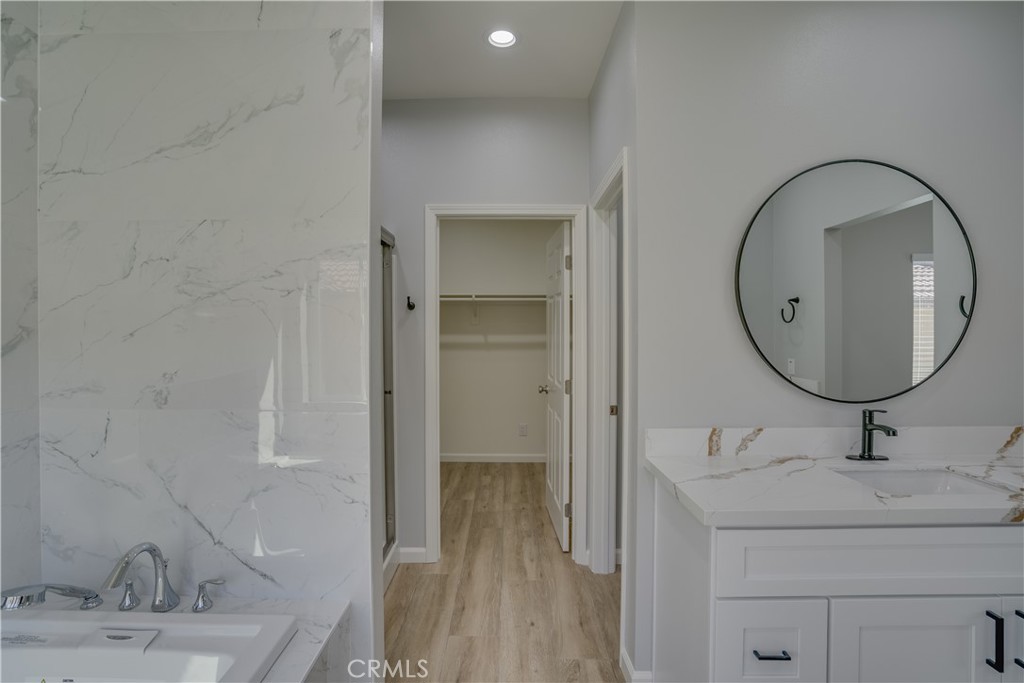 MLS #IG25243885 image #25