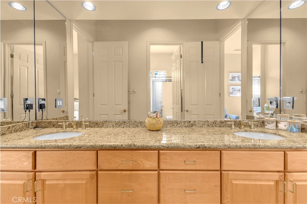 MLS #IG25248974 image #15