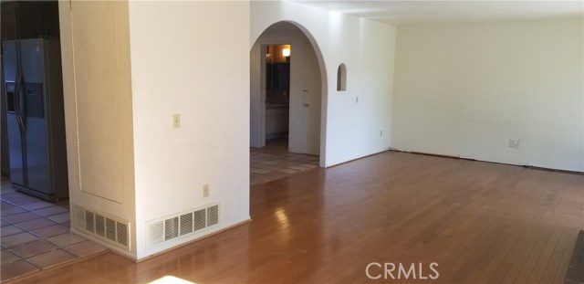 MLS #IG25253158 image #12