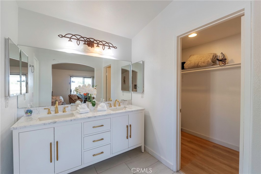 MLS #IG25254323 image #28