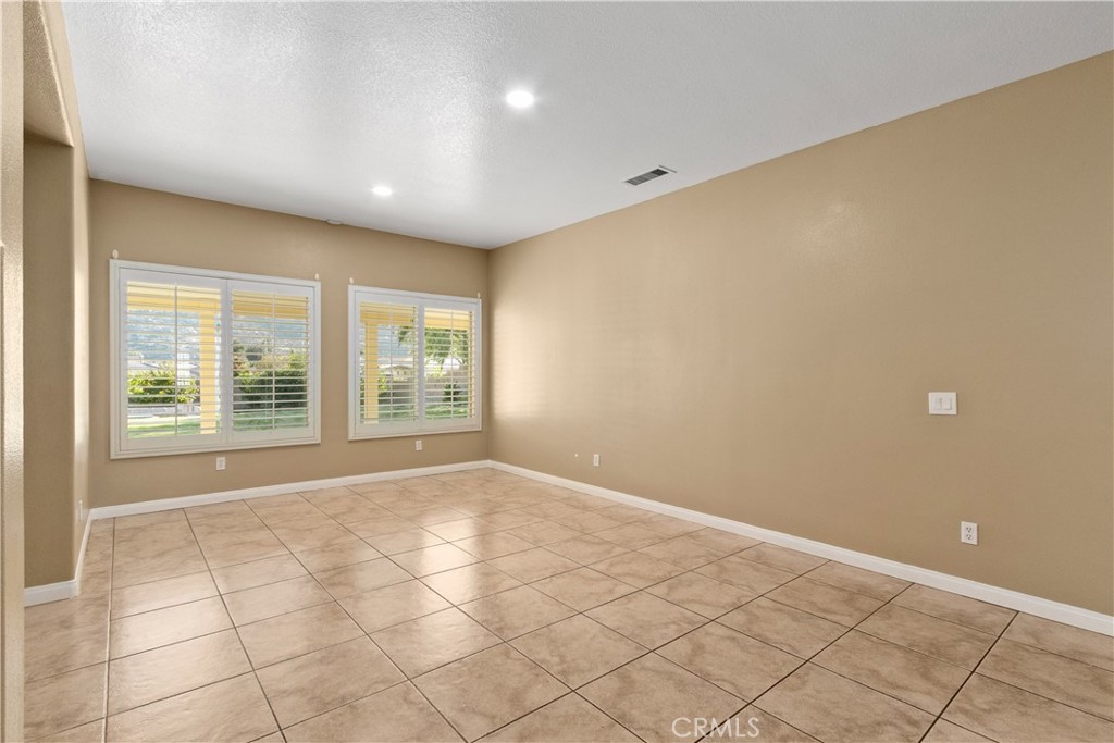 MLS #IG25254748 image #8