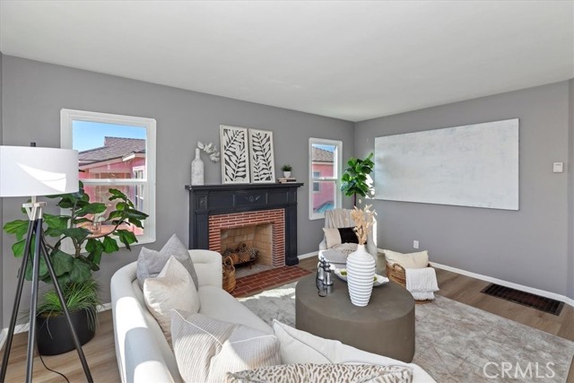 MLS #IG25255199 image #9