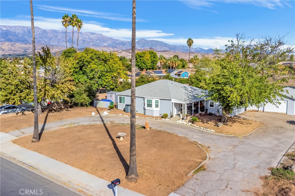 MLS #IG25256157 image #32