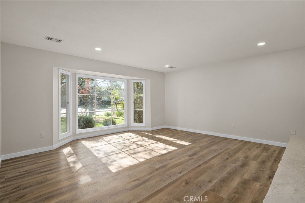 MLS #IG25261175 image #28