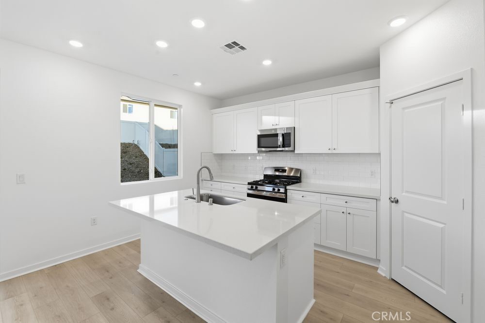 MLS #IG25266713 image #2