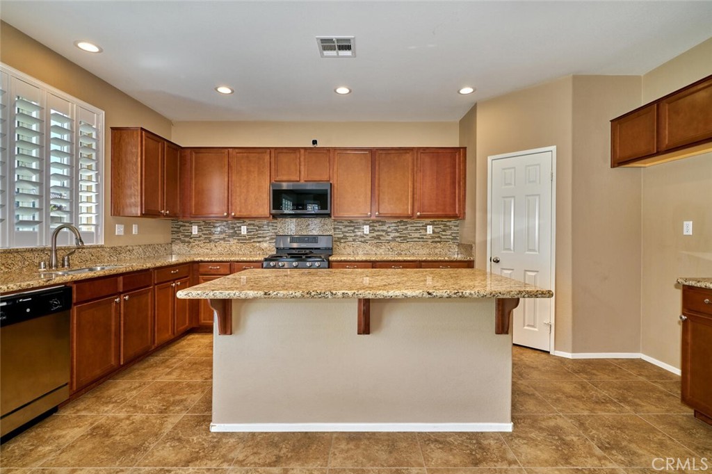 MLS #IG25267017 image #15