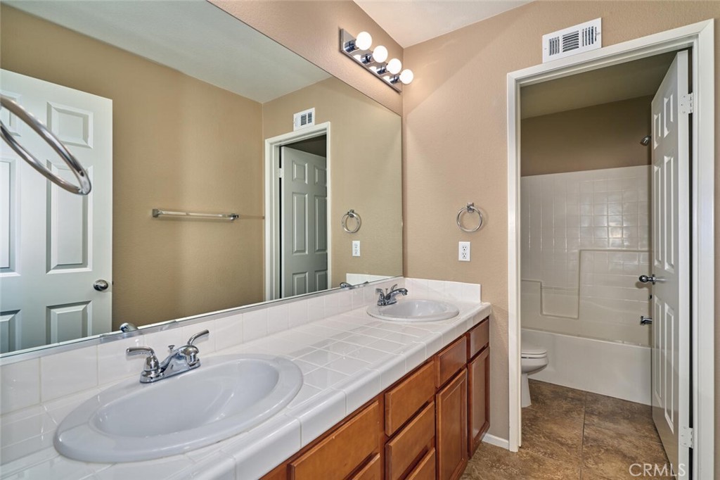 MLS #IG25267017 image #36