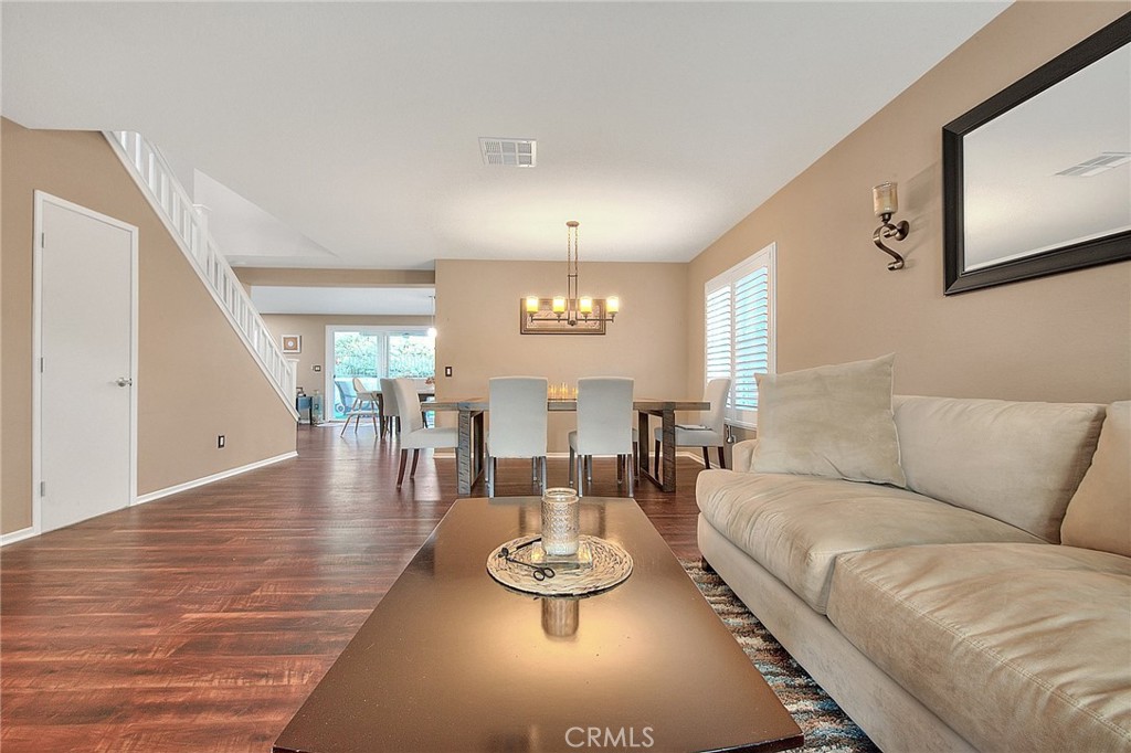 MLS #IG25268117 image #5