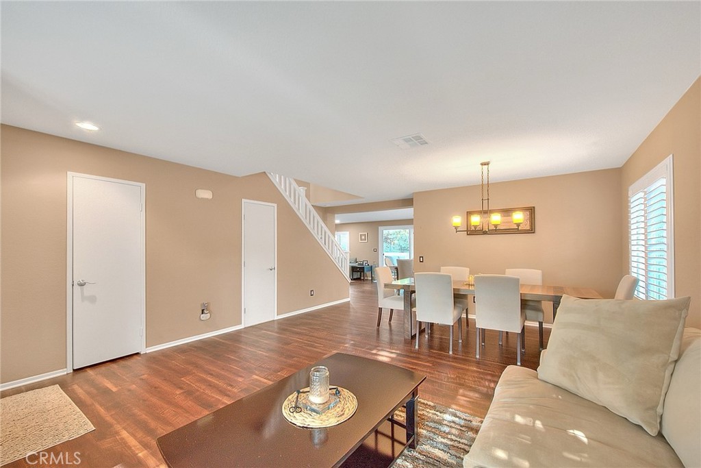 MLS #IG25268117 image #6