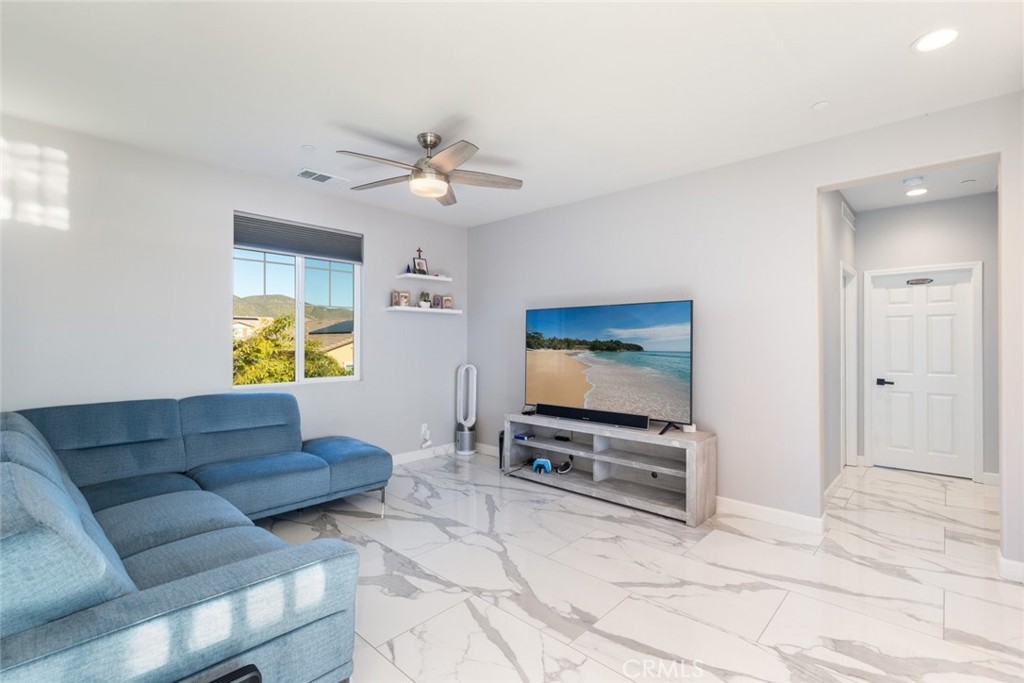 MLS #IG25272615 image #20