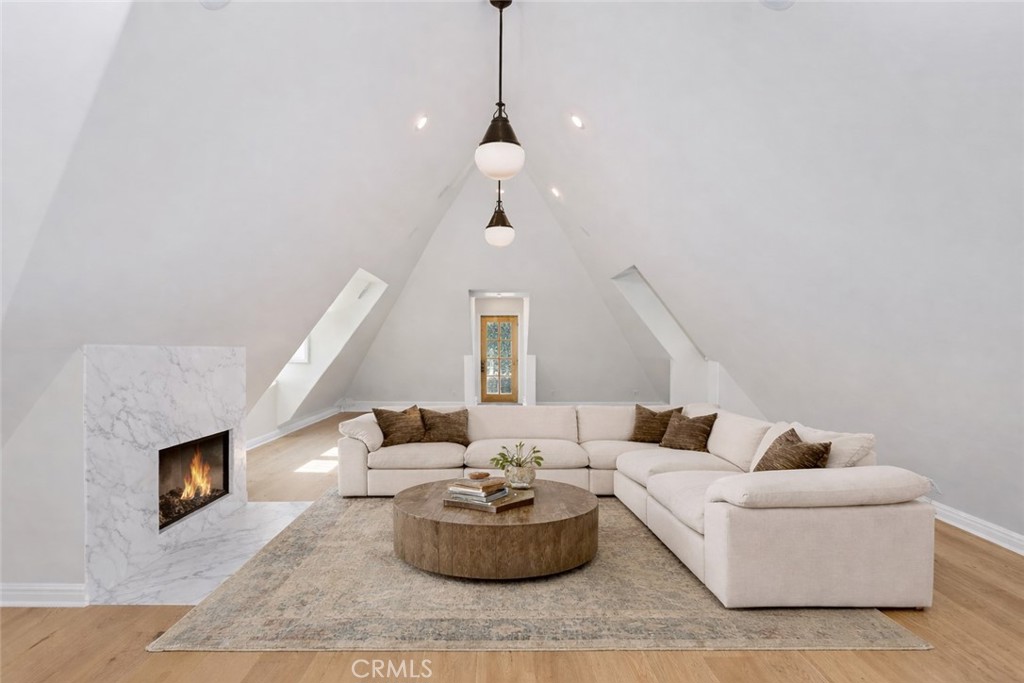 MLS #IG25275901 image #24