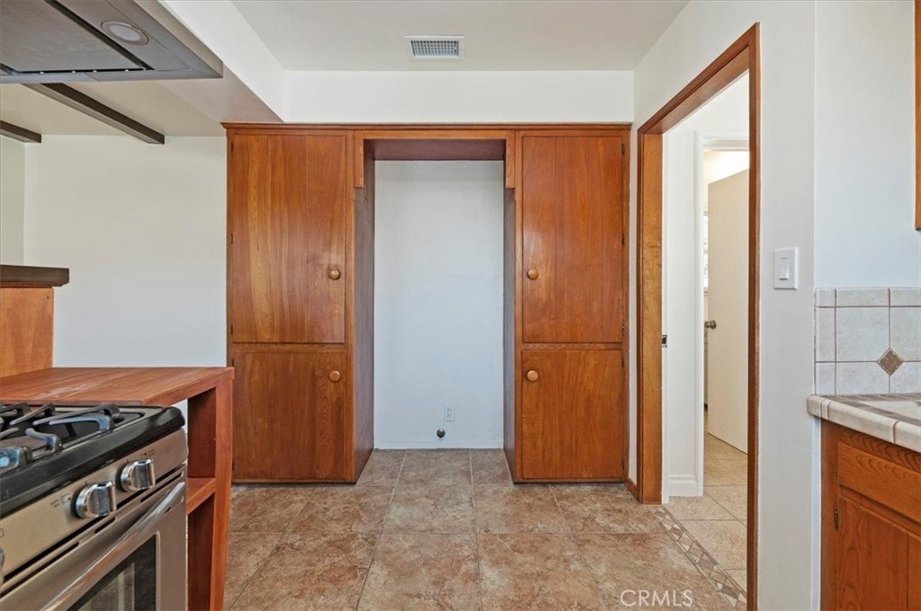 MLS #IG25278540 image #17