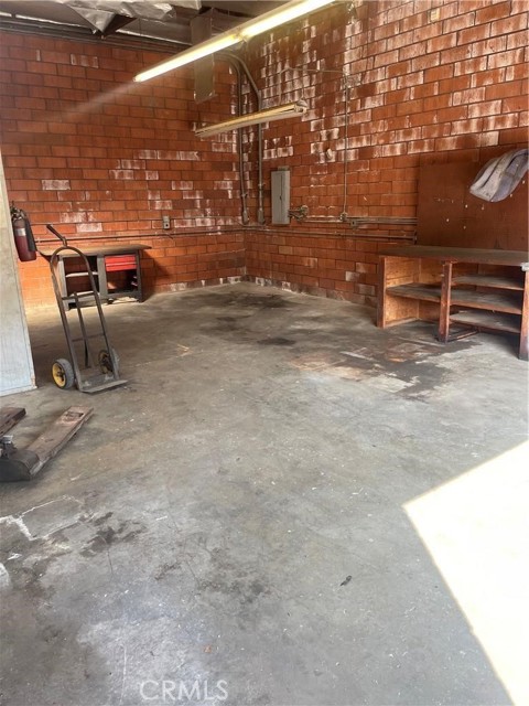 MLS #IN25235277 img 4