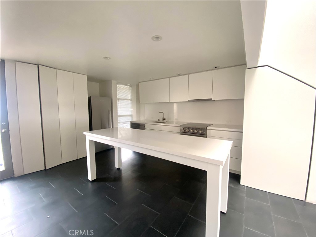 MLS #IN25239307 image #1