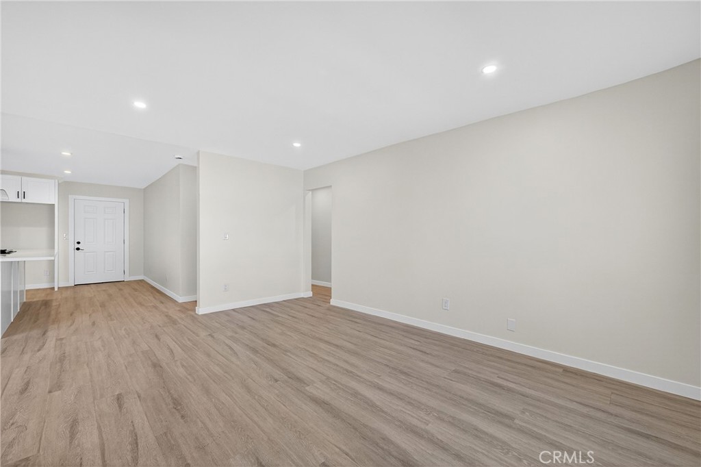 MLS #IN25254812 image #2