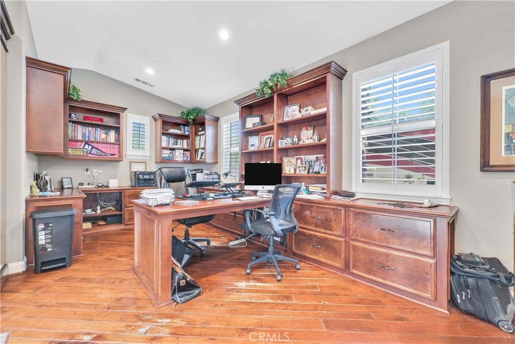 MLS #IV24172647 image #9