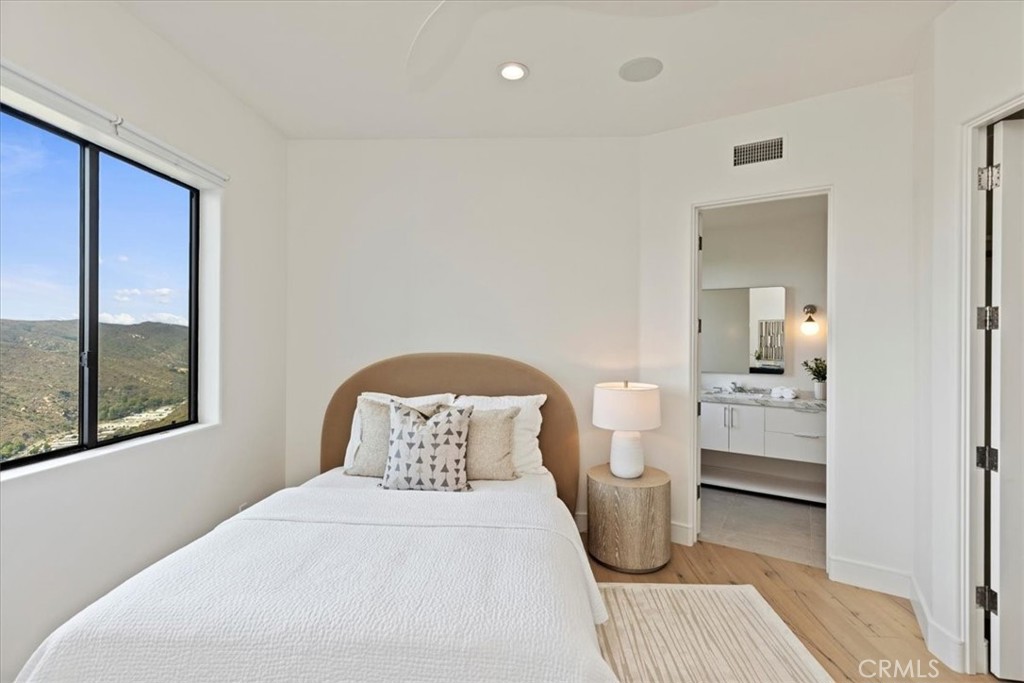 MLS #IV25035047 image #36