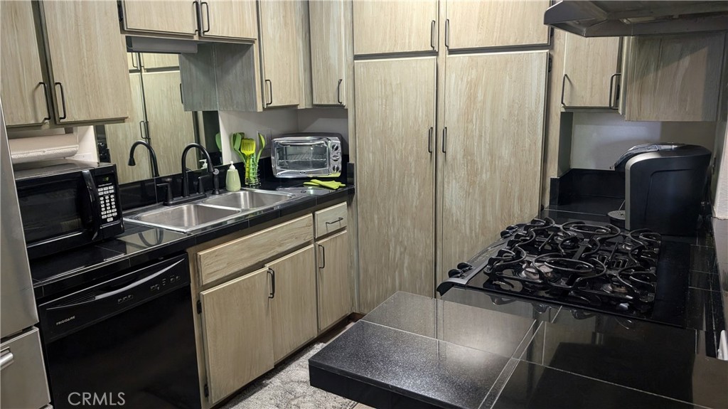 MLS #IV25049479 image #5