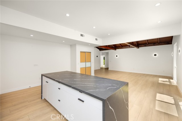 MLS #IV25053571 image #10