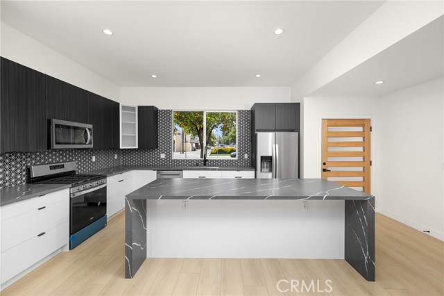 MLS #IV25053571 image #8