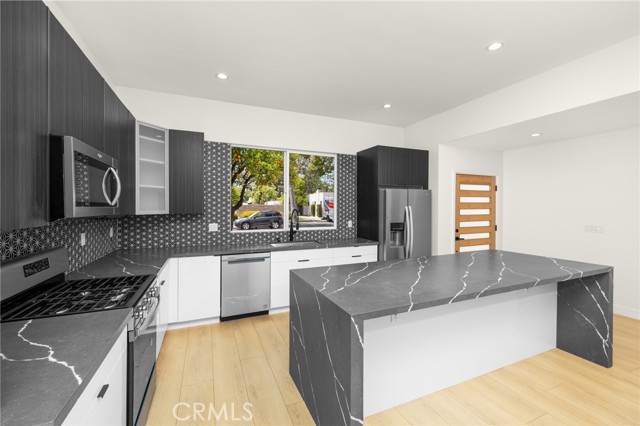 MLS #IV25053571 image #9