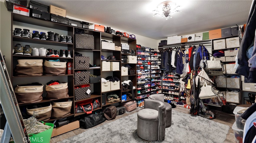 MLS #IV25073743 image #29